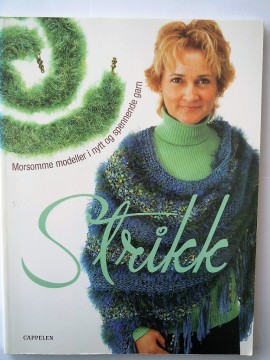 Strikk (Jayne S Davis)